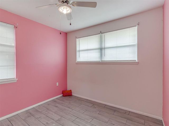 1317 S Miles Avenue, El Reno, OK 73036