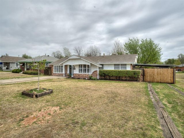1317 S Miles Avenue, El Reno, OK 73036