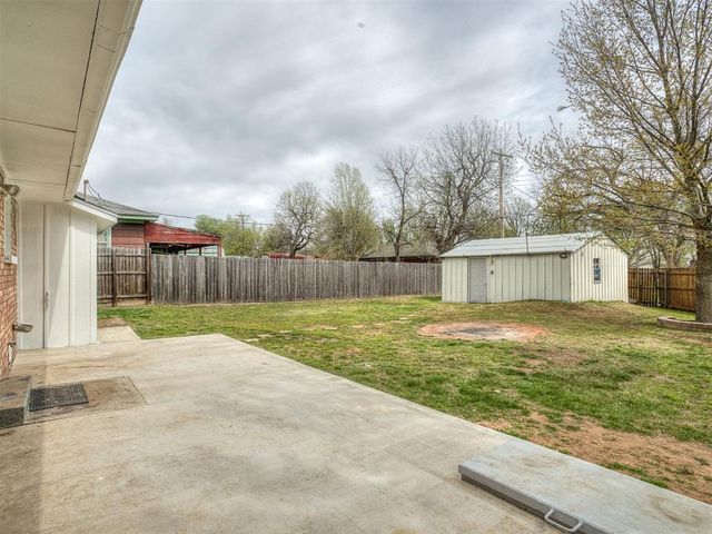 1317 S Miles Avenue, El Reno, OK 73036