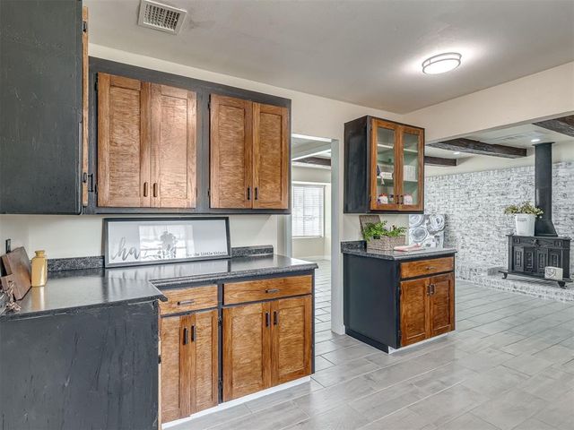 1317 S Miles Avenue, El Reno, OK 73036