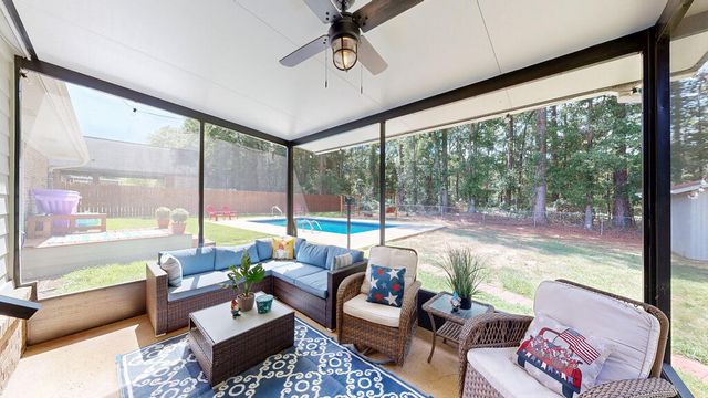 2111 Granada Drive, Dothan, AL 36303