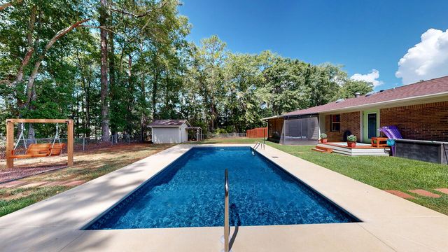 2111 Granada Drive, Dothan, AL 36303