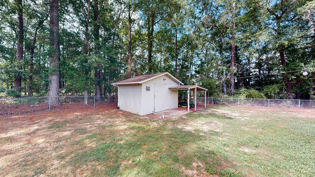 2111 Granada Drive, Dothan, AL 36303