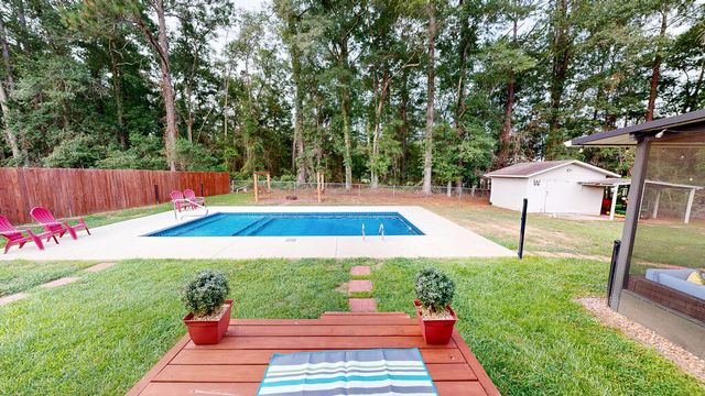2111 Granada Drive, Dothan, AL 36303
