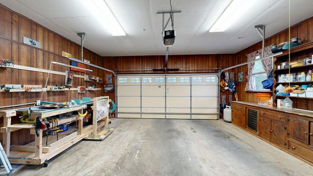 2111 Granada Drive, Dothan, AL 36303