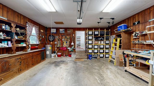 2111 Granada Drive, Dothan, AL 36303