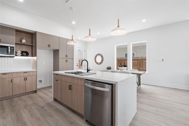 3615B Mt Pleasant Street, Houston, TX 77021