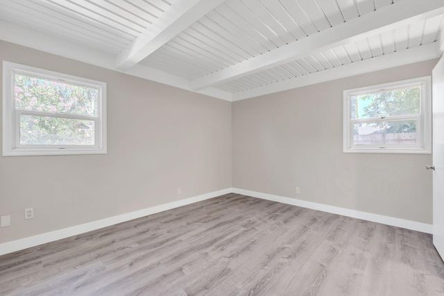 2400 Gwen Dr, Sacramento, CA 95825