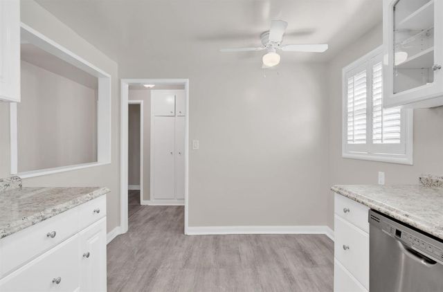 2400 Gwen Dr, Sacramento, CA 95825