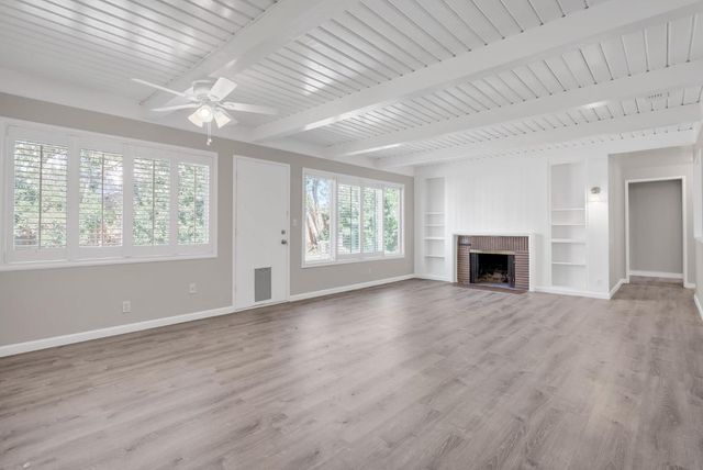 2400 Gwen Dr, Sacramento, CA 95825