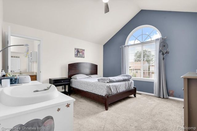 1973 Golfview Lane, Westland, MI 48186
