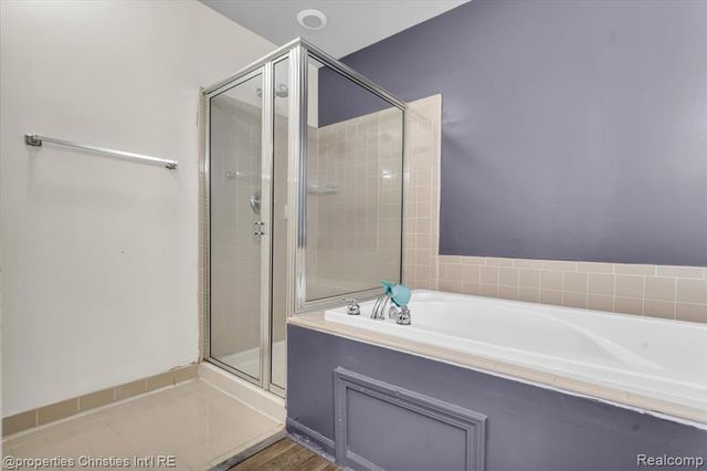 1973 Golfview Lane, Westland, MI 48186
