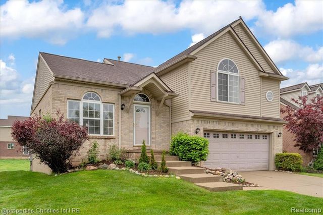 1973 Golfview Lane, Westland, MI 48186