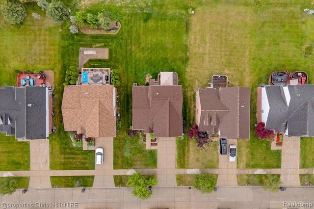 1973 Golfview Lane, Westland, MI 48186