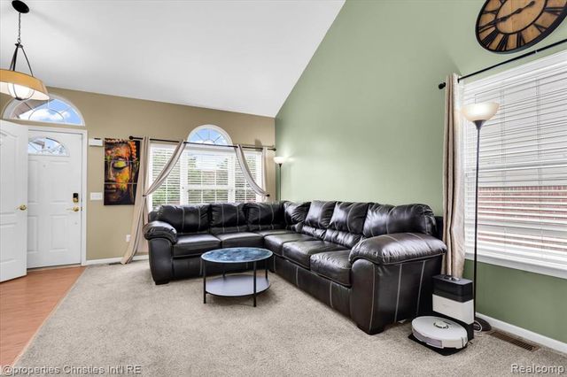 1973 Golfview Lane, Westland, MI 48186
