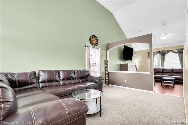 1973 Golfview Lane, Westland, MI 48186