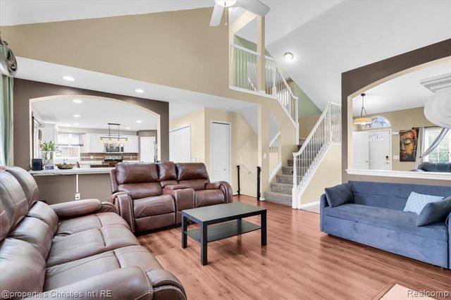 1973 Golfview Lane, Westland, MI 48186