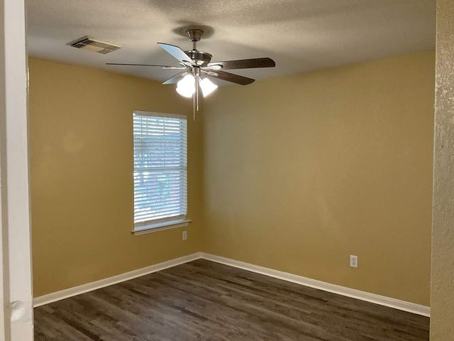 19439 Wildwood Dale Lane, Spring, TX 77379