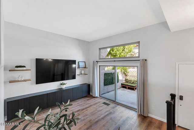 2445 Chandler Avenue 3, Simi Valley, CA 93065