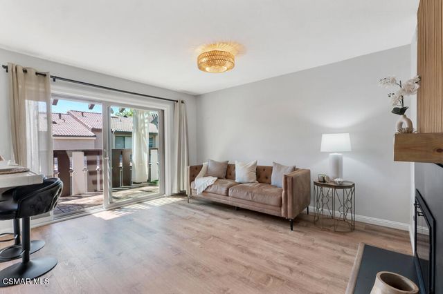 2445 Chandler Avenue 3, Simi Valley, CA 93065
