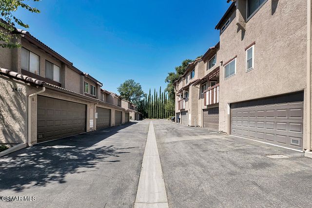2445 Chandler Avenue 3, Simi Valley, CA 93065