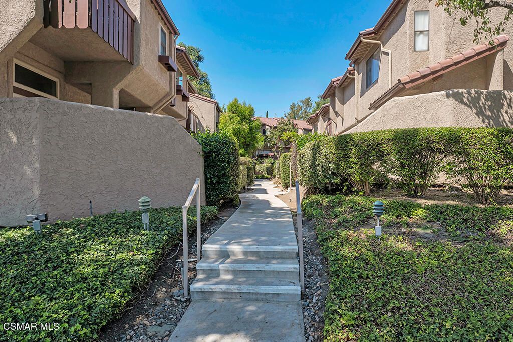 2445 Chandler Avenue 3, Simi Valley, CA 93065