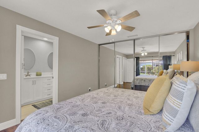 9701 Chapman Oak Court, Palm Beach Gardens, FL 33410