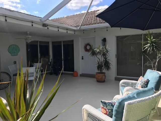 9701 Chapman Oak Court, Palm Beach Gardens, FL 33410