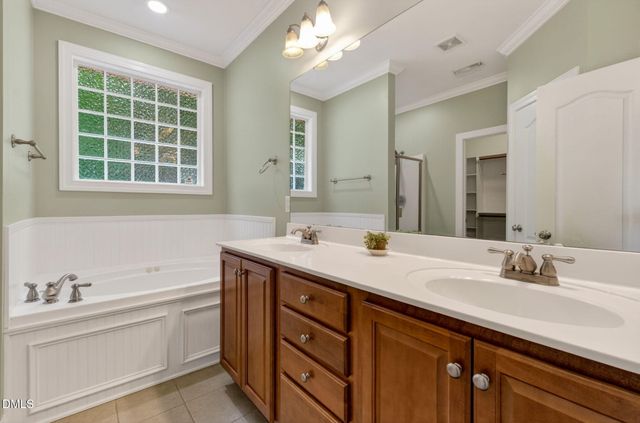 145 Oak Leaf Trail, Youngsville, NC 27596