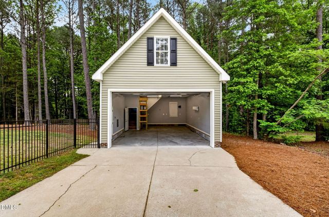 145 Oak Leaf Trail, Youngsville, NC 27596