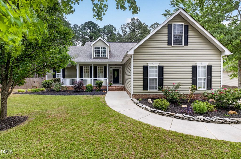 145 Oak Leaf Trail, Youngsville, NC 27596