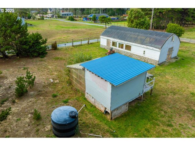 87905 ASTOR Ln, Bandon, OR 97411