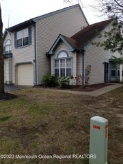 408 Dorchester Way, Manalapan, NJ 07726