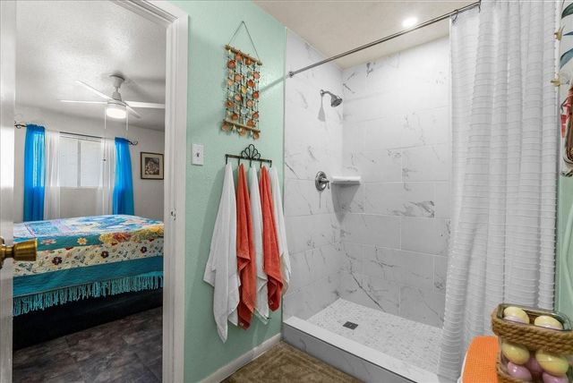 4722 Caroline Street, Seabrook, TX 77586