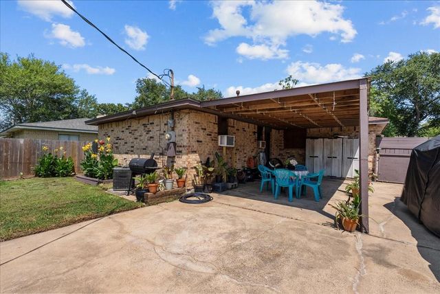 4722 Caroline Street, Seabrook, TX 77586