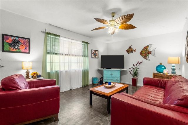 4722 Caroline Street, Seabrook, TX 77586