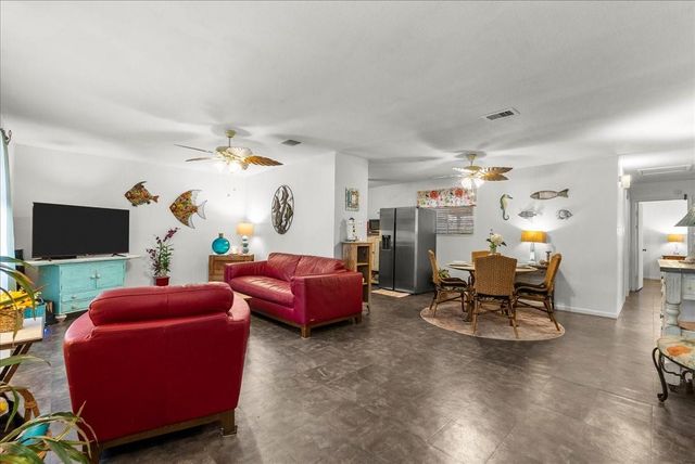 4722 Caroline Street, Seabrook, TX 77586