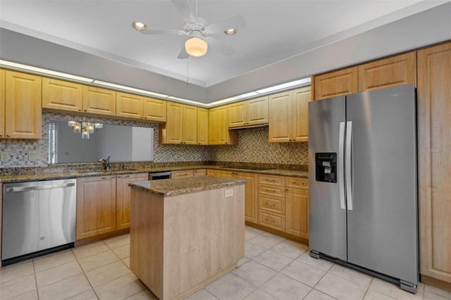 4044 PENSHURST PARK, Sarasota, FL 34235
