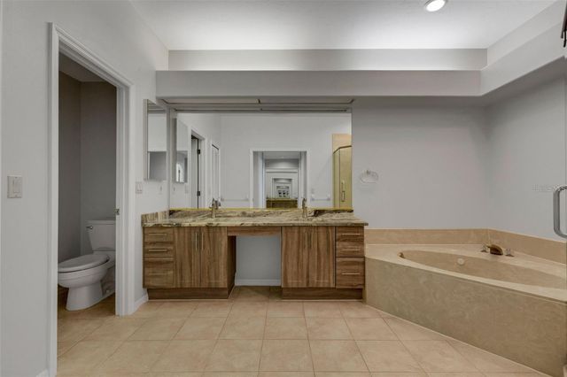 4044 PENSHURST PARK, Sarasota, FL 34235