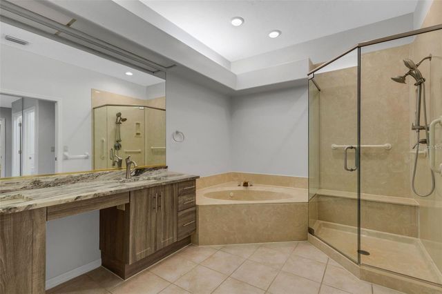 4044 PENSHURST PARK, Sarasota, FL 34235