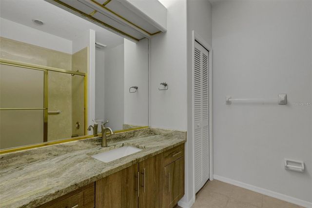 4044 PENSHURST PARK, Sarasota, FL 34235