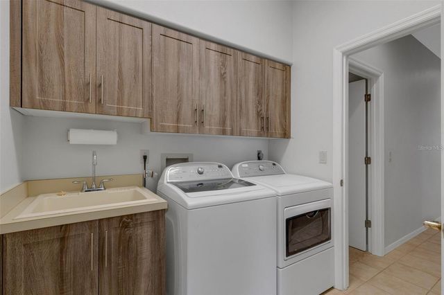 4044 PENSHURST PARK, Sarasota, FL 34235