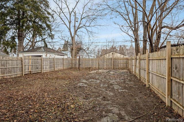 12244 Woodmont Avenue, Detroit, MI 48227