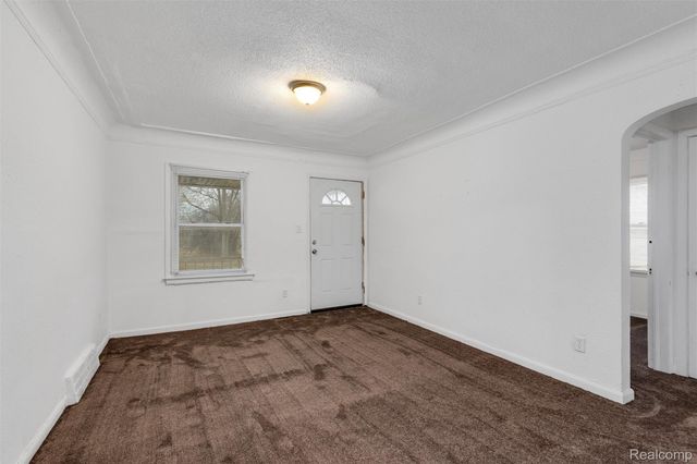 12244 Woodmont Avenue, Detroit, MI 48227