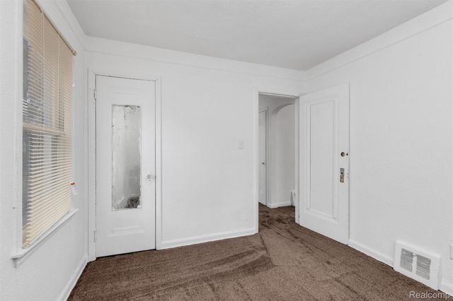 12244 Woodmont Avenue, Detroit, MI 48227