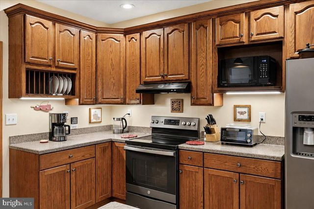 816 GREAT LAKE DR, Middletown, VA 22645