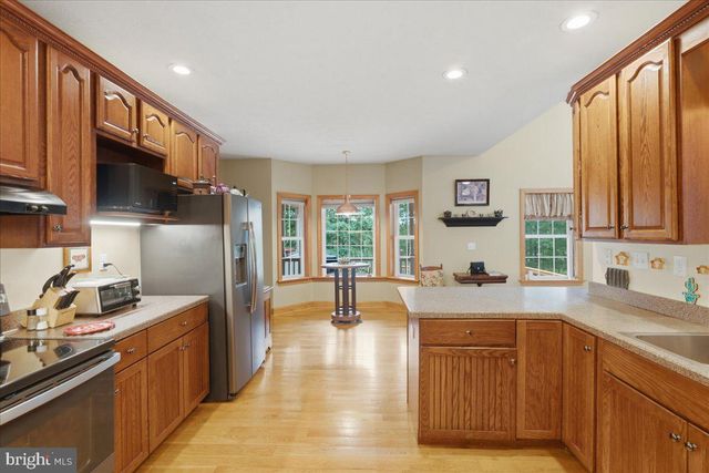 816 GREAT LAKE DR, Middletown, VA 22645