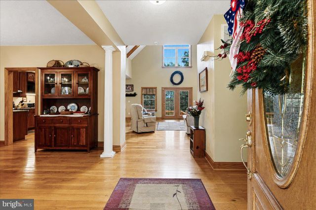 816 GREAT LAKE DR, Middletown, VA 22645