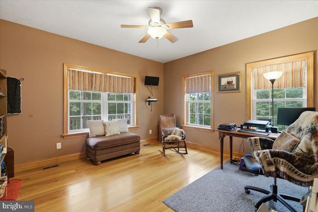 816 GREAT LAKE DR, Middletown, VA 22645