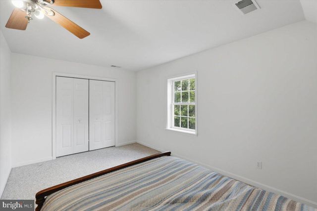 816 GREAT LAKE DR, Middletown, VA 22645